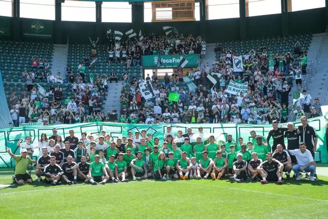 Así ha despedido la afición del Elche CF al equipo antes del importante partido frente al Zaragoza