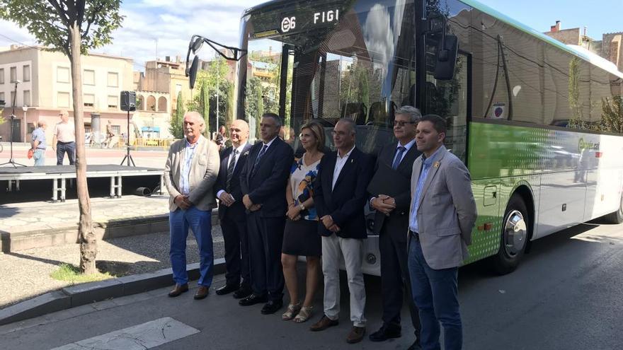 Presentació del nou bus exprés a Figueres.