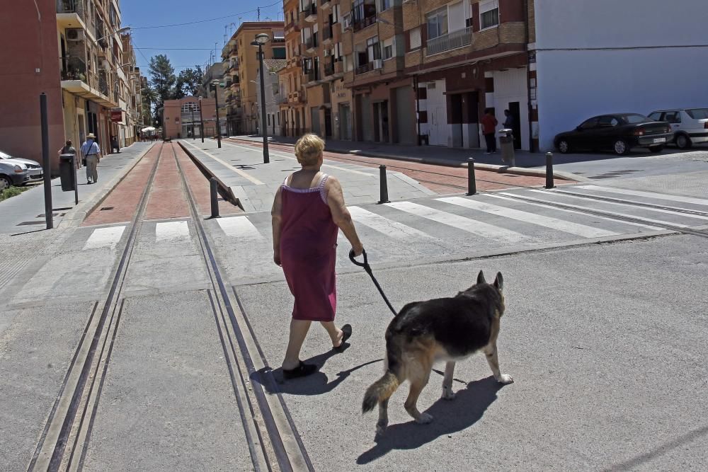 Obras paralizadas de la línea T-2 del metro en València