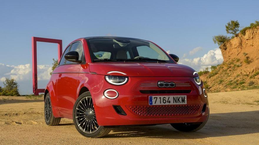 La nueva generación del Fiat 500 Hybrid completa la gama del icónico modelo italiano