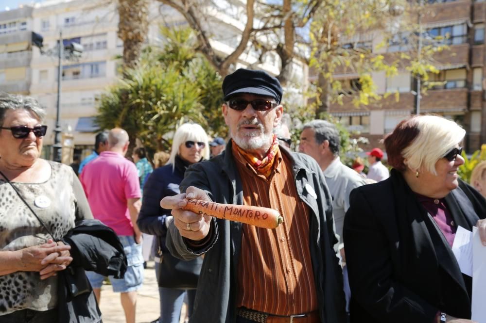 Los pensionistas se manifiestan en Torrevieja