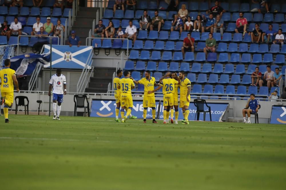 Delia Padrón Partido Copa Mahou entre el Tenerife y Las Palmas , Heliodoro Rodriguez Lopez