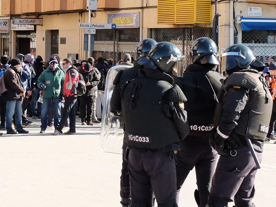 Tsunami Democràtic realitza talls intemitents a l'N-II a la Jonquera