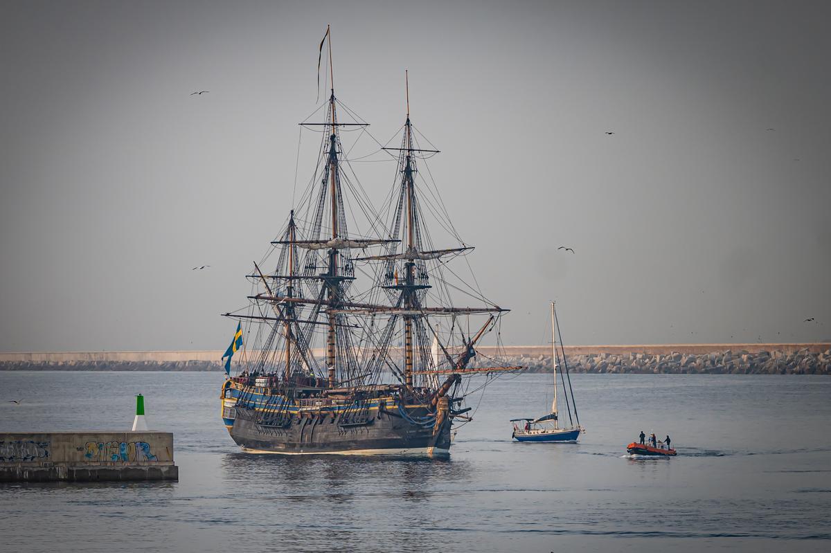 El Götheborg de Suecia, el velero más grande del mundo, recala en Barcelona