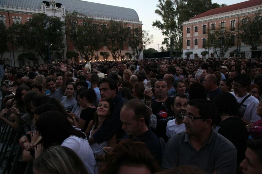 Concierto de Manolo García en el Cuartel de Artillería