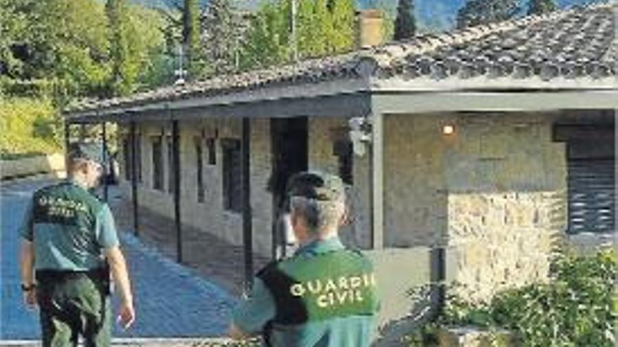 Escorcollen la casa que Sumarroca té al Bages