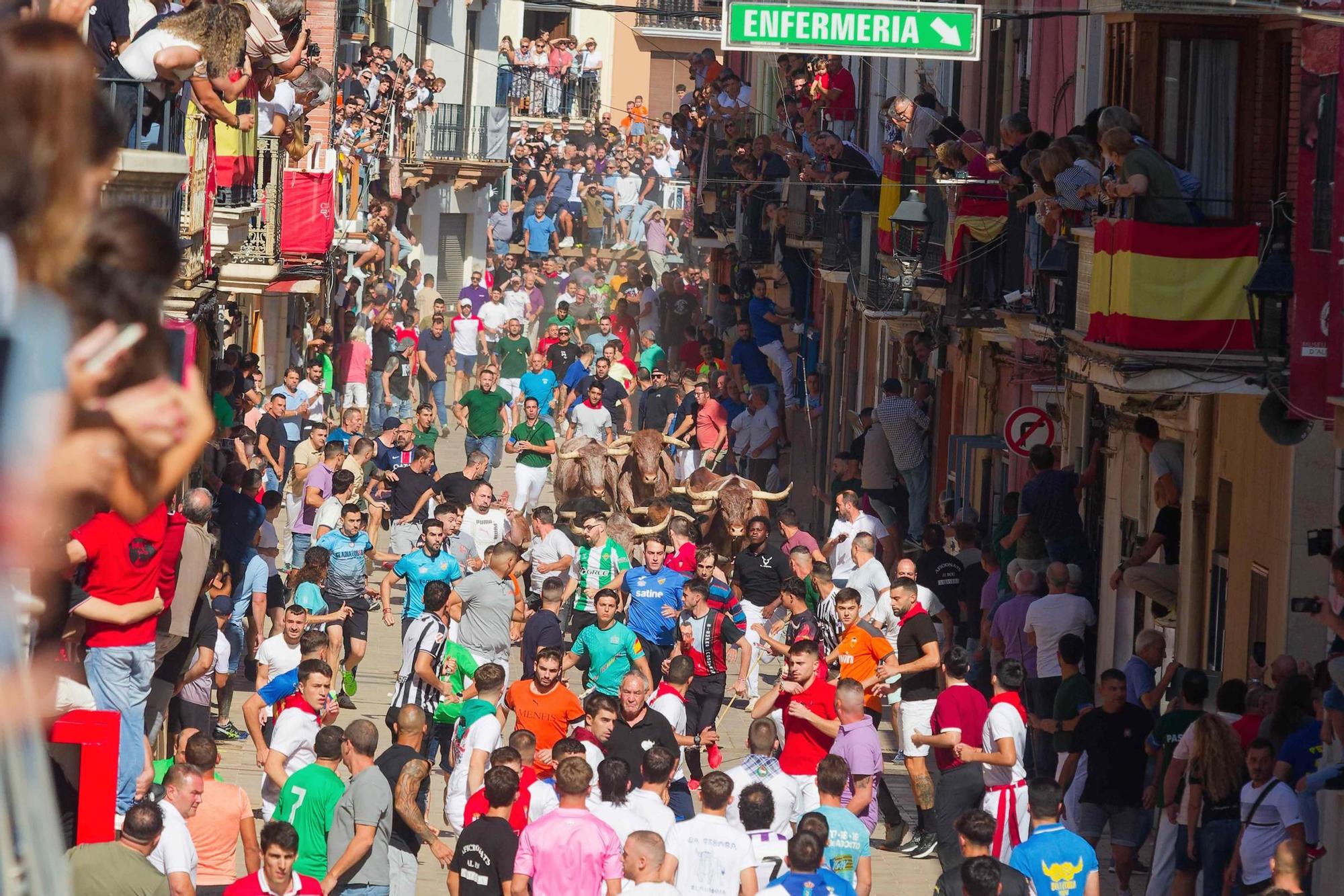 Las imágenes del primer encierro de las fiestas de Almassora