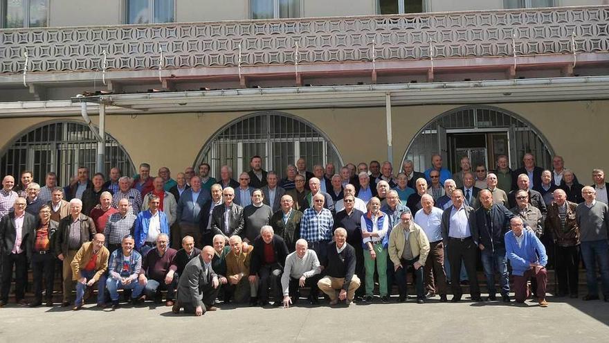 Los antiguos alumnos del colegio La Salle de Ciaño celebraron su encuentro anual