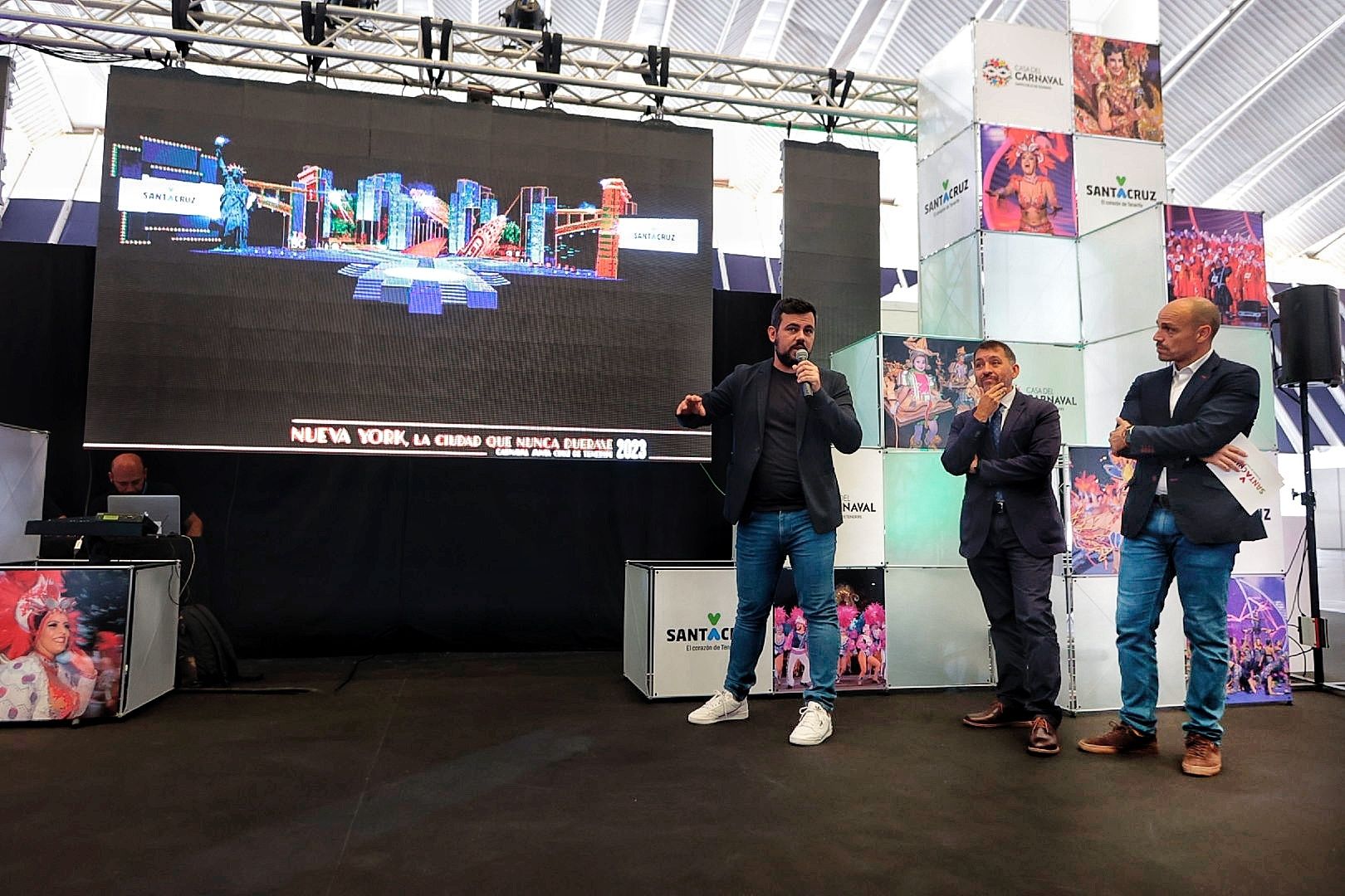 Presentación del escenario del Carnaval de Santa Cruz de Tenerife 2023