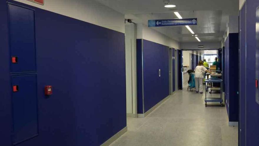Uno de los pasillos del Hospital Provincial.