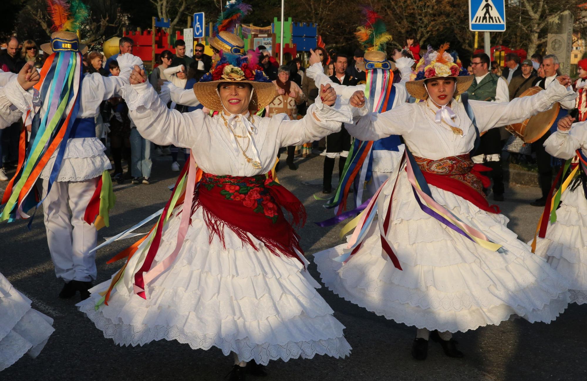 Las damas y galanes copan la atención en Meira