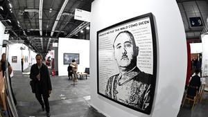 Obra satírica sobre Franco, del artista finlandés Riiko Sakkinen, en ARCO.