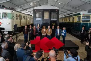 Jaume Collboni inaugura la exposición gratuita de trenes históricos restaurados por el centenario del metro