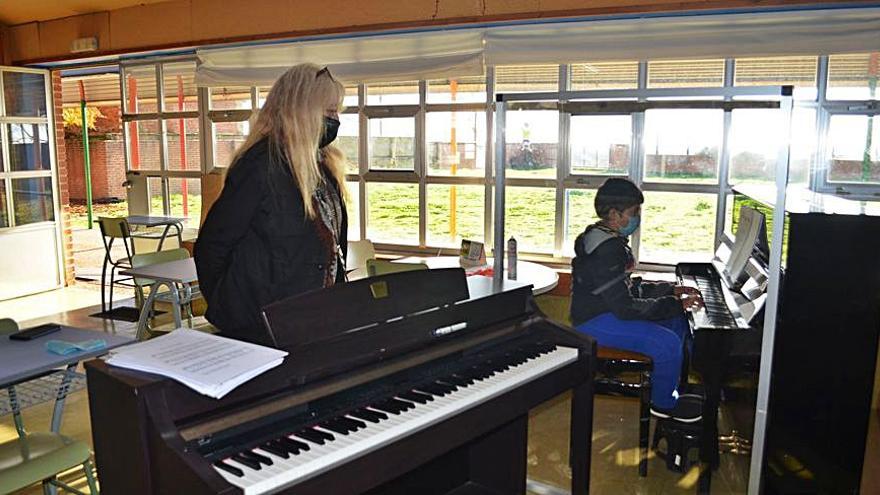 Los presupuestos participativos de Benavente, para sustitución de ventanas en la Escuela de Música