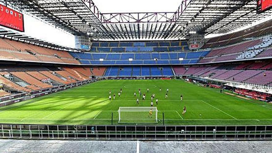 El Milà-Gènova d&#039;ahir de la Sèrie A italiana de futbol, disputant-se a porta tancada a San Siro.