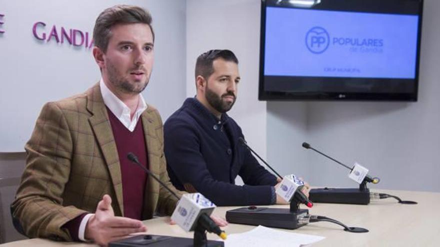 Víctor Soler y Vicent Gregori, en la respuesta de ayer al gobierno.