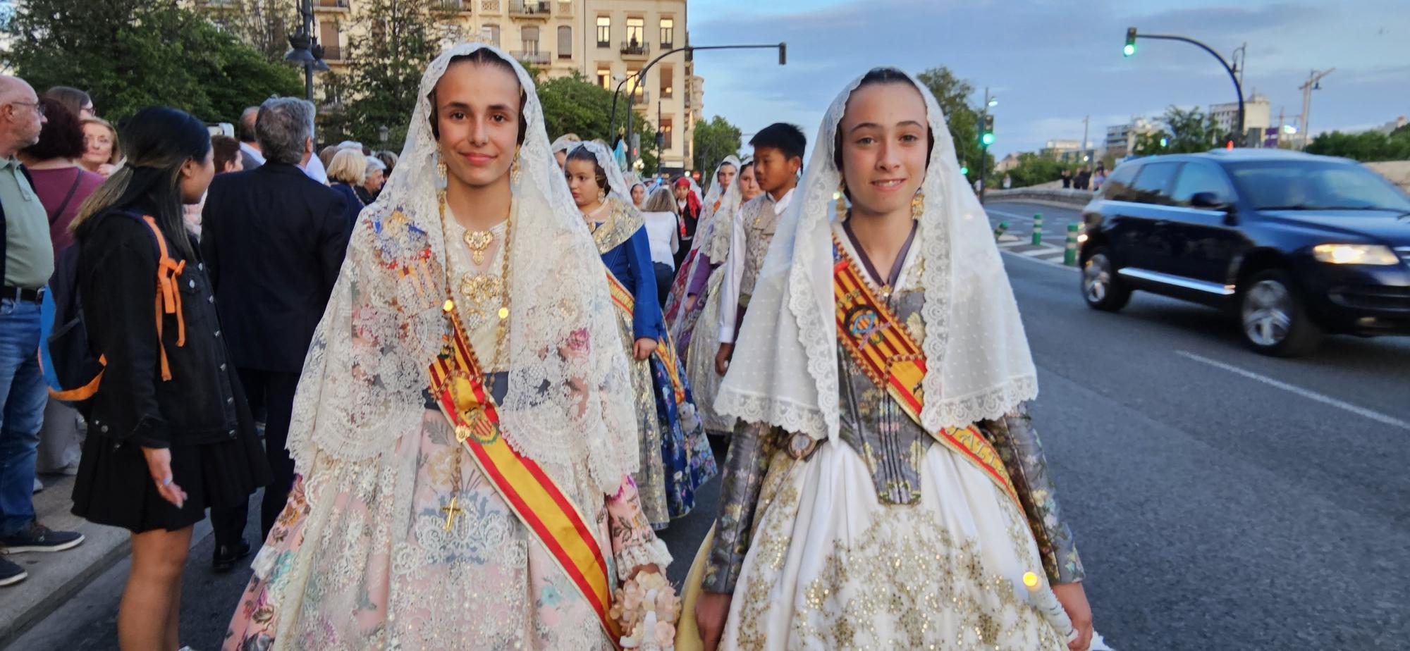 Laura, Paula, las cortes y las fallas de Zaidía acompañan al Cristo de la Fe