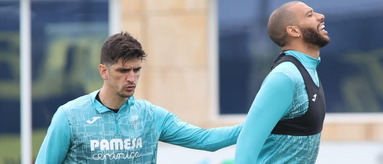 Los jugadores del Villarreal han iniciado este jueves la preparación para el partido ante el Sevilla, con Gerard como seria duda.