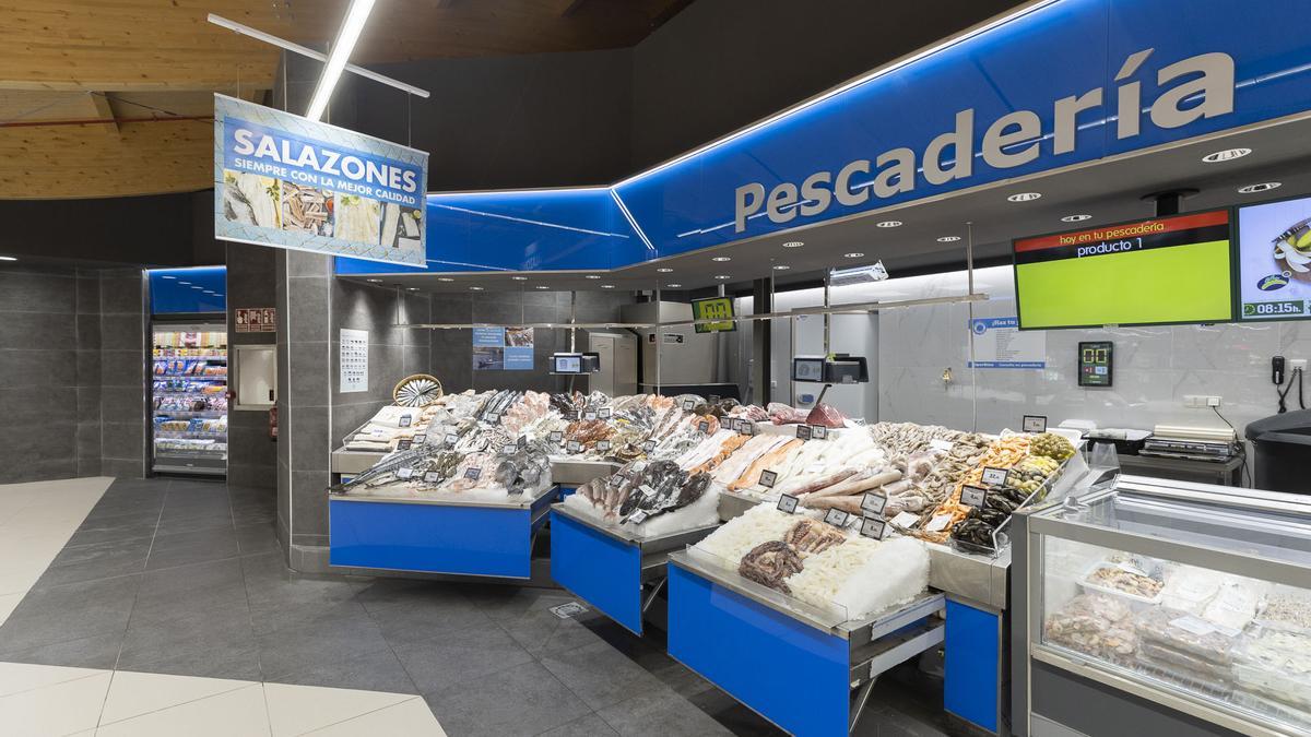 Sección de pescadería de un establecimiento HiperDino