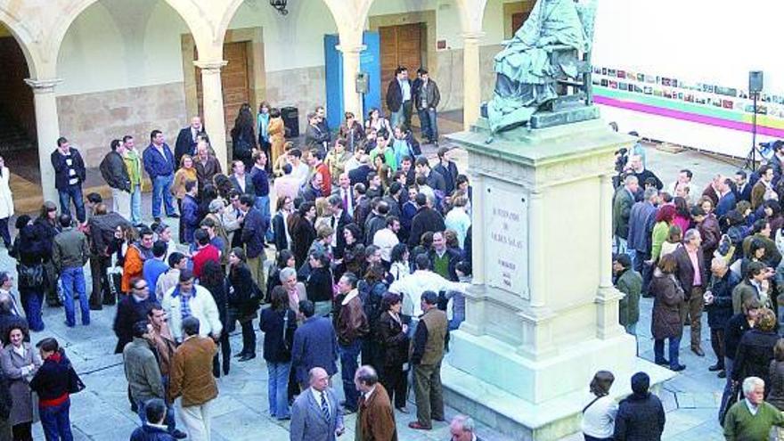 Patio de la Universidad, tras conocerse los resultados electorales el pasado 24 de abril.