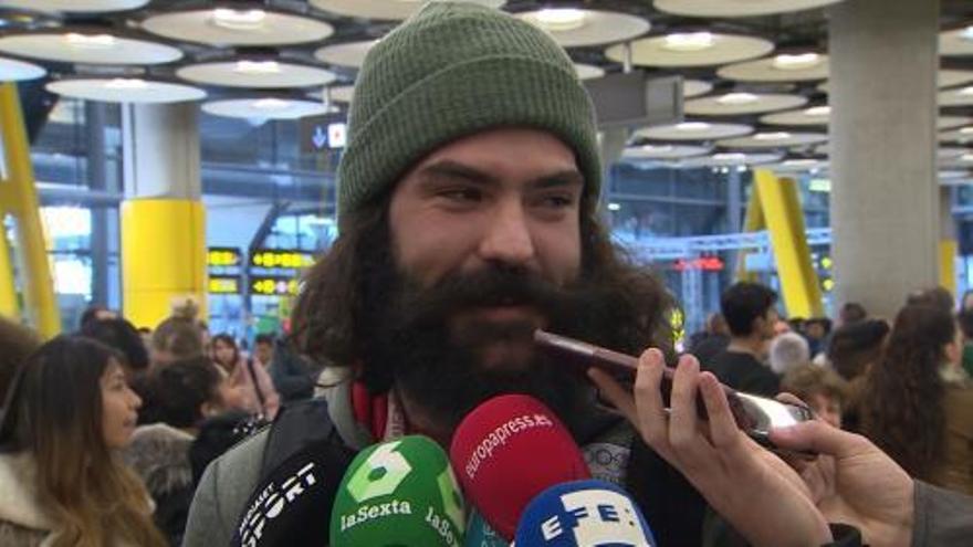 Regino, en el Aeropuerto.