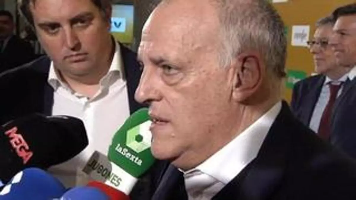 Tebas sale en defensa de Rocha y recurre contra su imputación cargando contra el fiscal