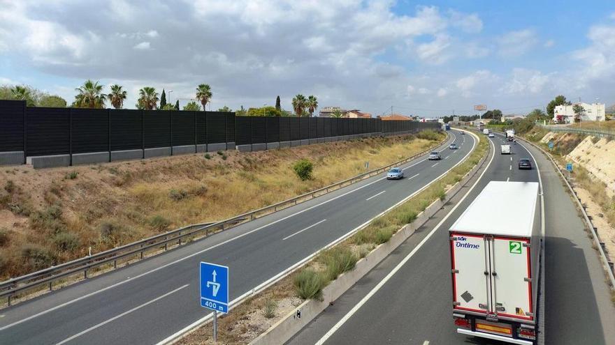 Fin a los ruidos en la A-7 a su paso por Librilla: el Ministerio culmina la instalación de las nuevas pantallas acústicas