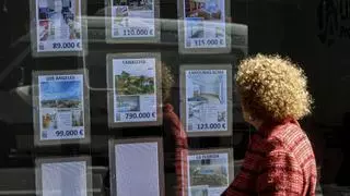 La venta de viviendas atenúa su caída en Alicante en el inicio del año