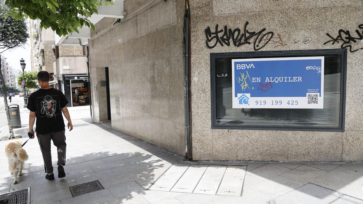 Una antigua oficina de banco cerrada en Vigo