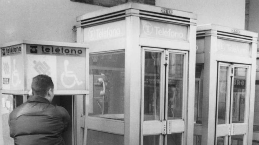 Cabinas en Avilés a principios de los años 90.