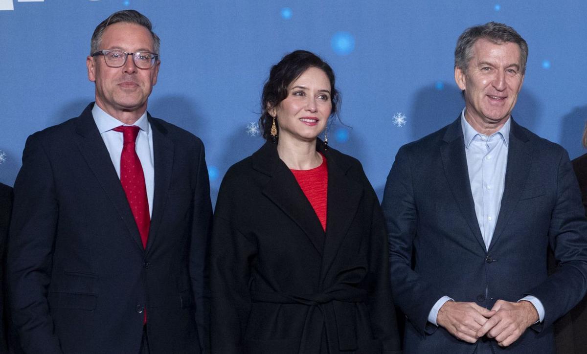 Feijóo encarrega al número dos d’Ayuso organitzar el congrés del PP Feijóo encarrega al número dos d’Ayuso organitzar el congrés del PP