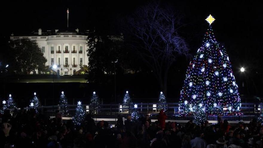 El árbol de Navidad de la Casa Blanca se salvó del cierre federal de 1995