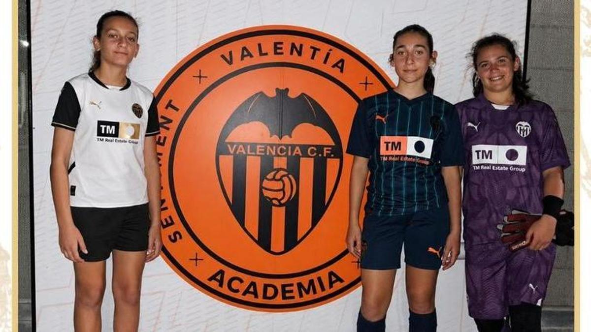 Las tres jugadoras que han entrenado con el Valencia CF.
