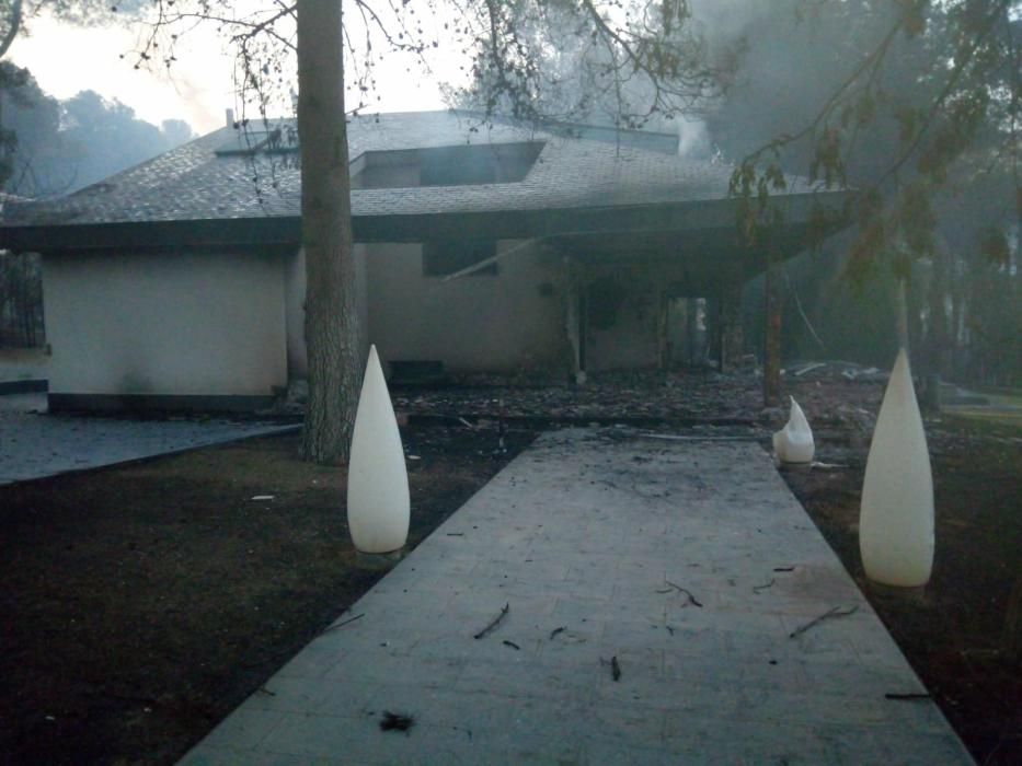 Viviendas afectadas por el fuego en Marxuquera.