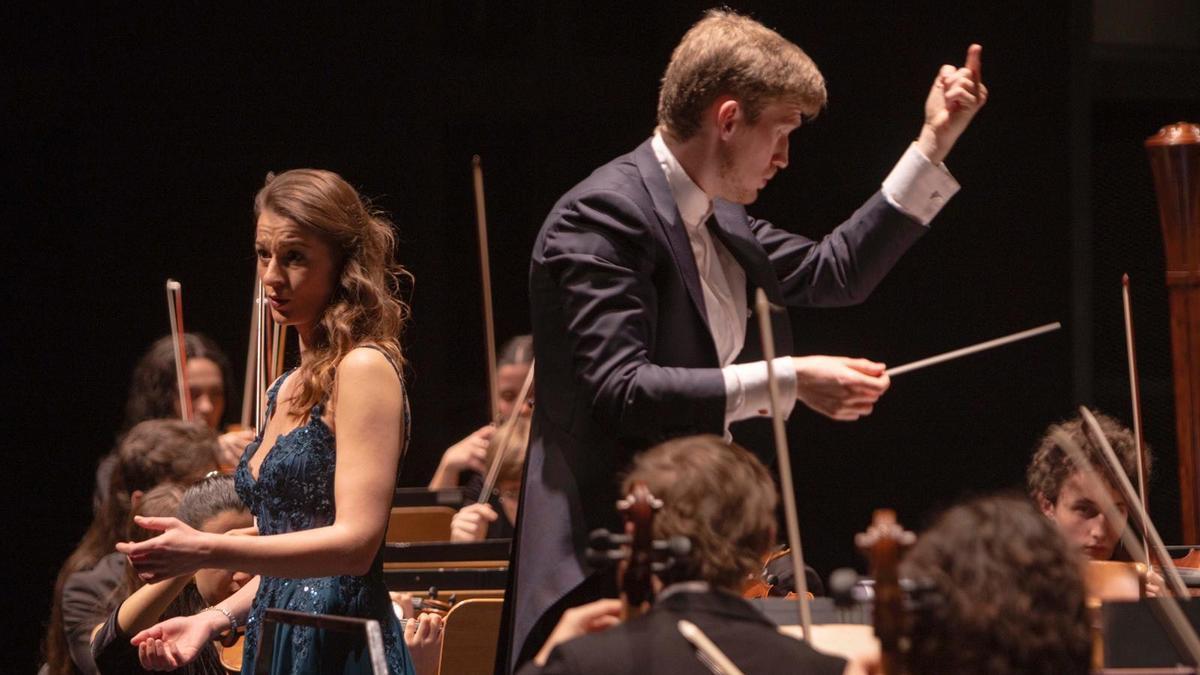 Corinna Scheurie y Thomas Guggeis.