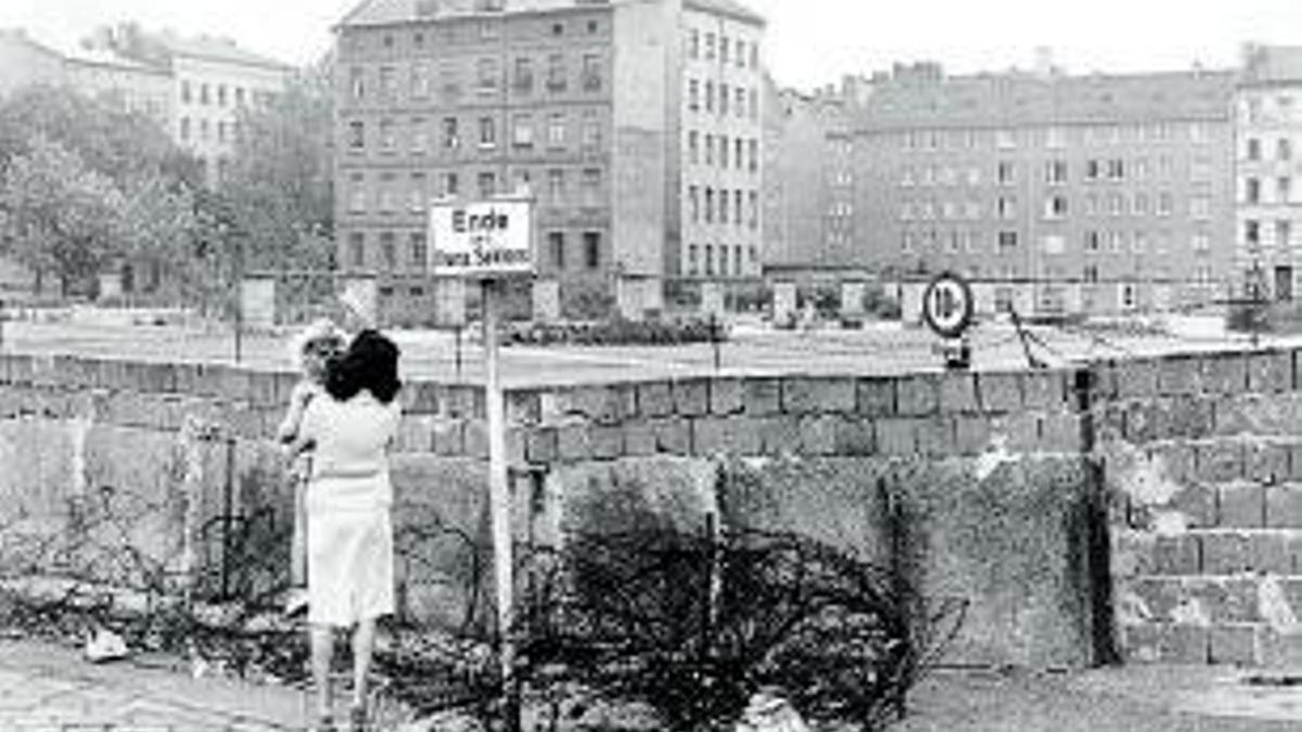 El Muro de Berlín en agosto de 1961.