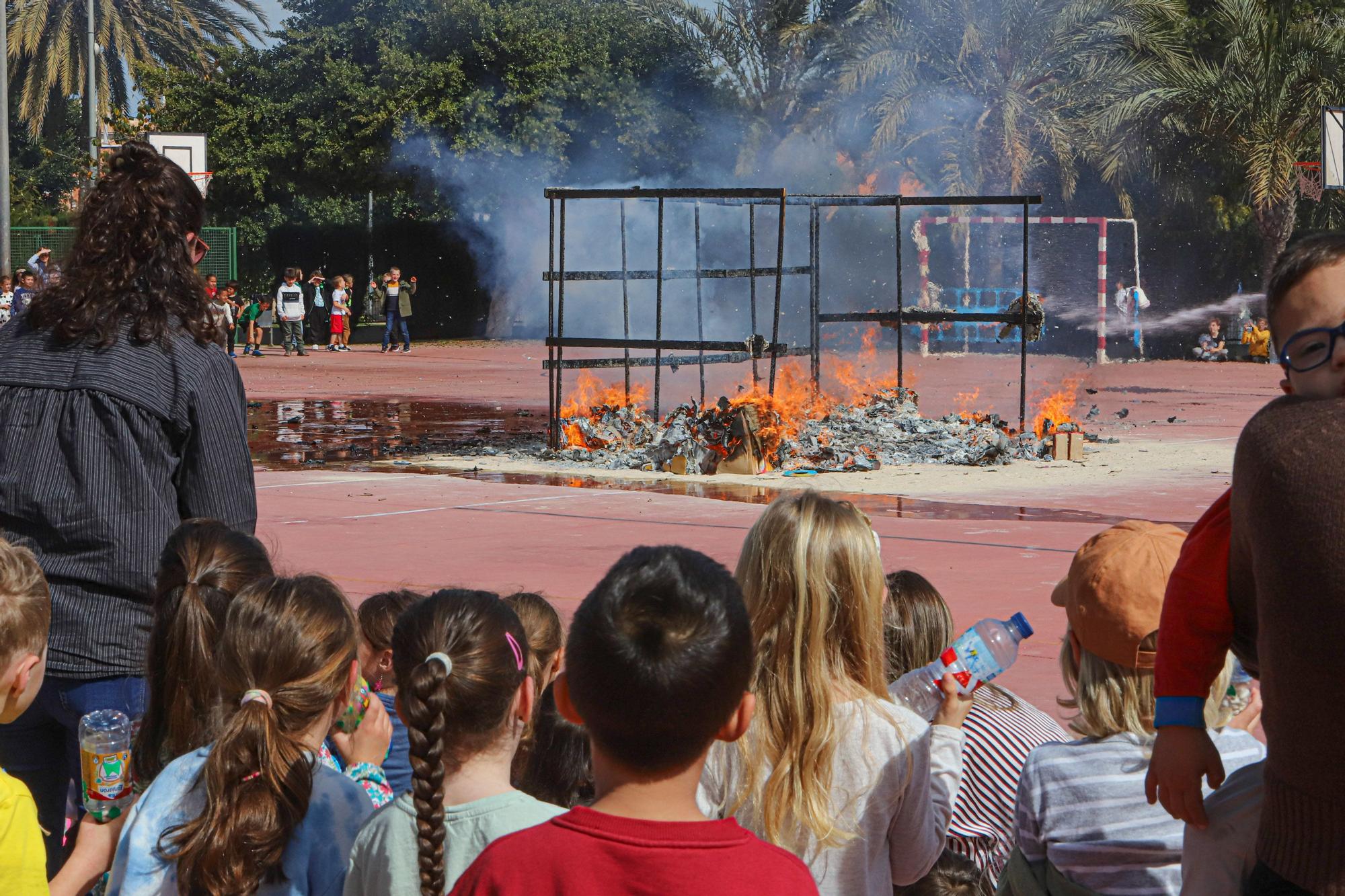 Cremà de Fallas en el CEIP Los Dolses