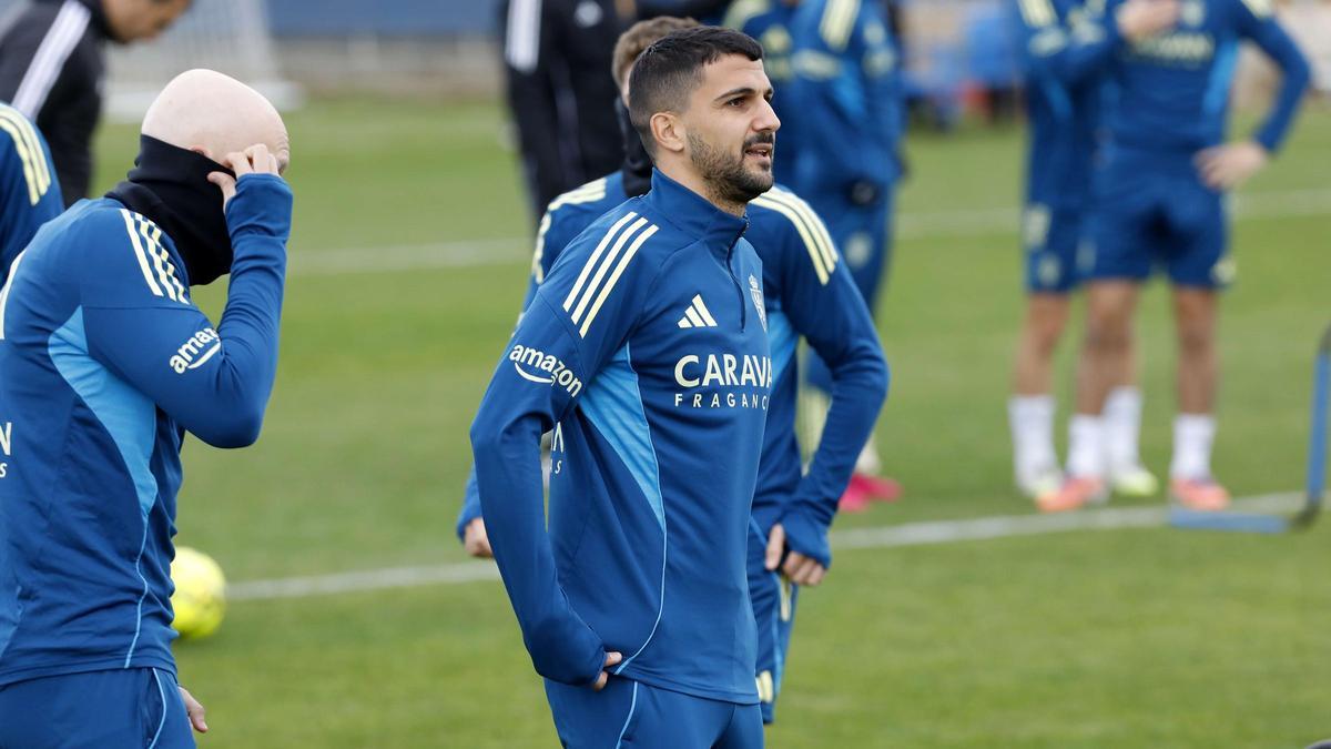 Pomares, durante el entrenamiento de este lunes en la Ciudad Deportiva.