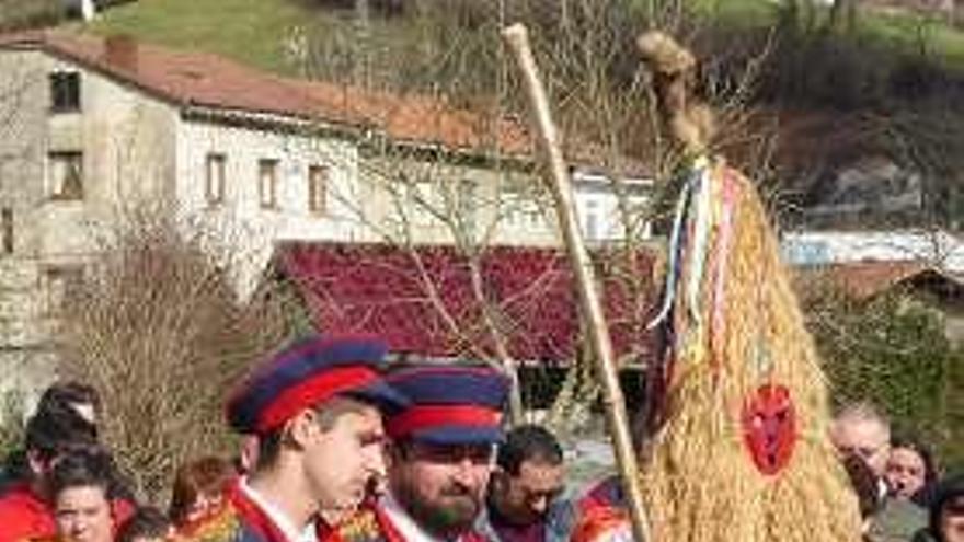 Los galanes y un sidru.