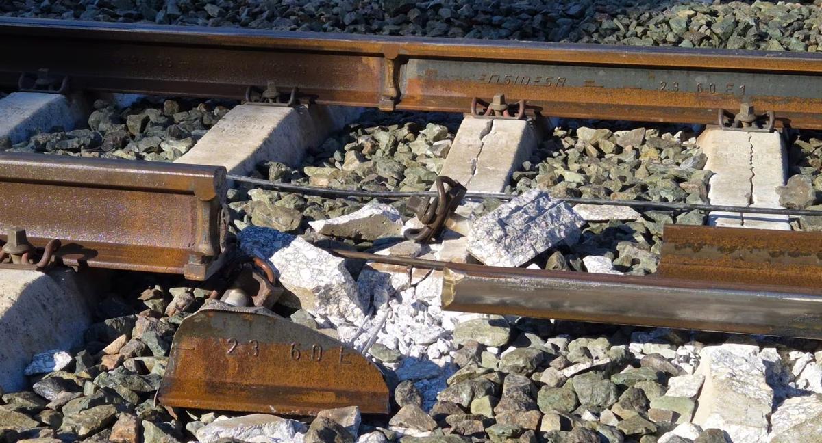 Lugar de la fractura del carril que provocó el descarrilamiento mortal en Adamuz.