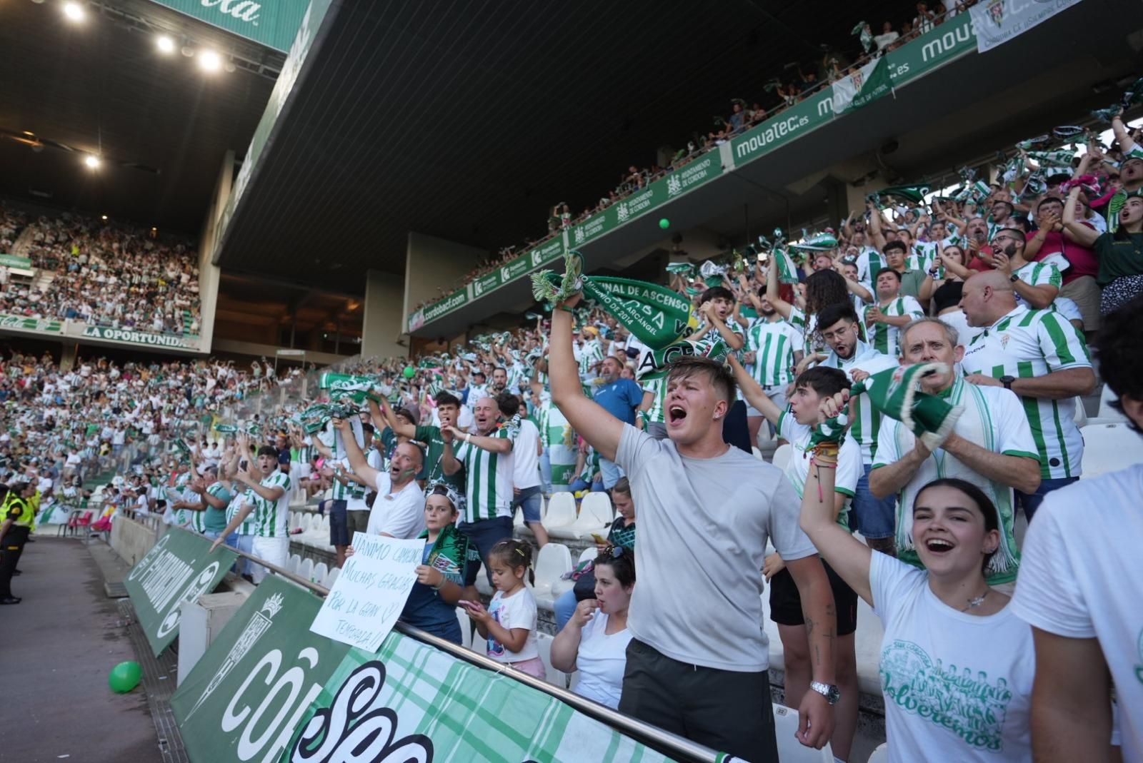 Córdoba CF-Barcelona Atlétic | La afición cordobesista, en imágenes