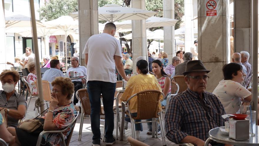Los contratos en hostelería suben un 40% durante el año en Castellón