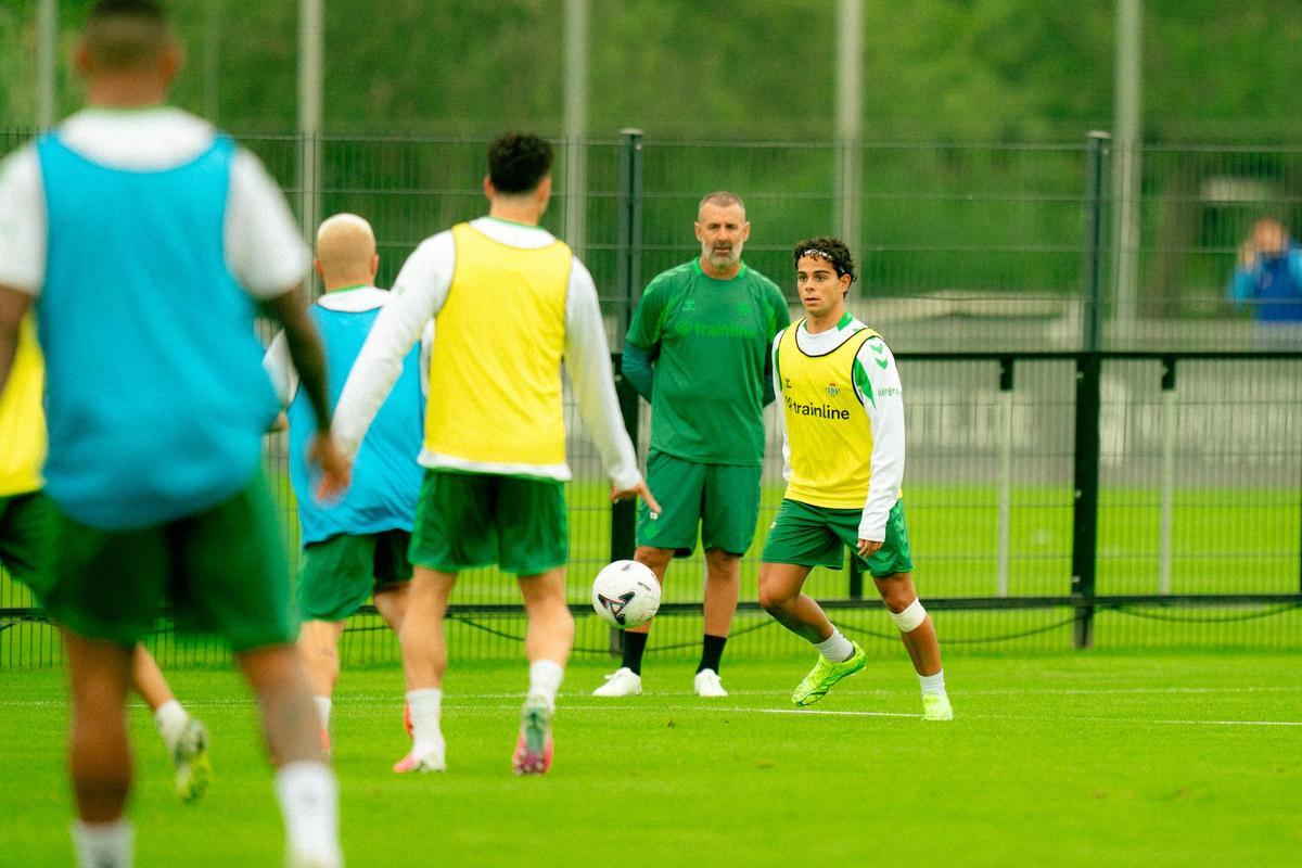 Rica Fúnez, durante el primer día de pretemporada del Betis en Alemania
