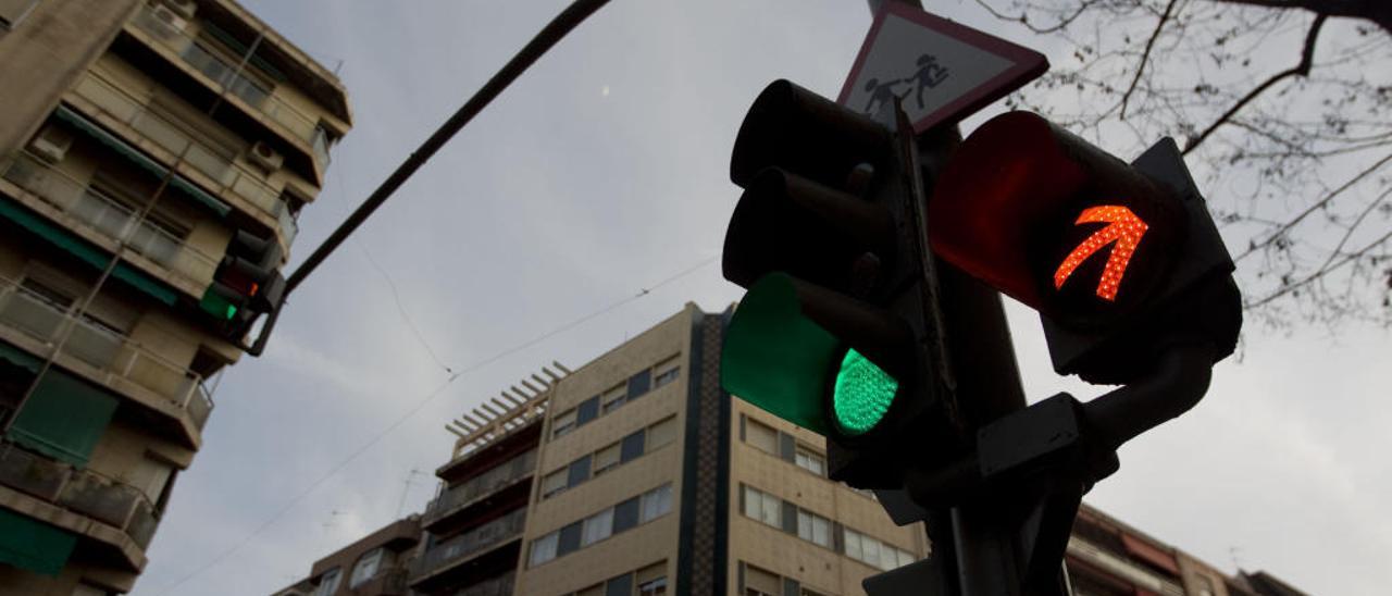 Un semáforo de València.