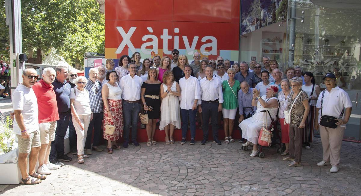 La delegada del gobierno, Pilar Bernabé visita la Fira d'Agost 2023