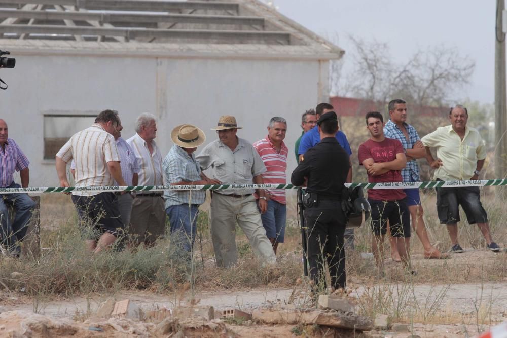 Protesta agricultores por el sellado del desagüe