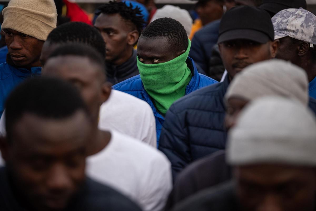 Así ha sido el encuentro del papa León XIV con migrantes de Las Raíces