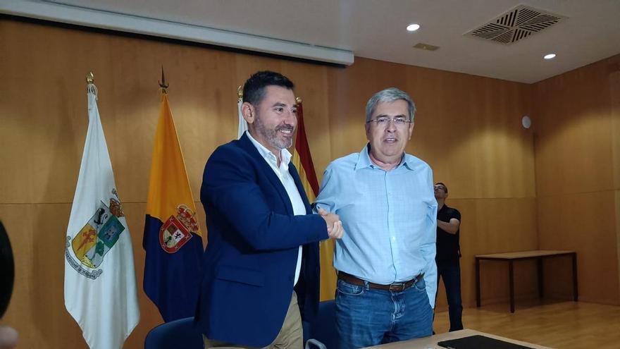 PP-AV y CC sellan un pacto para gobernar San Bartolomé de Tirajana con el Siam Park como objetivo &quot;claro y rotundo&quot;