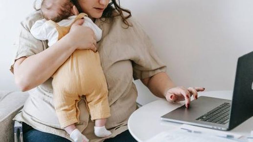 Madre y trabajadora
