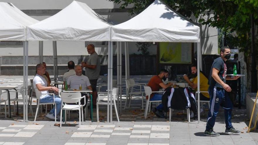 Turistas en las Medianías de Gran Canaria